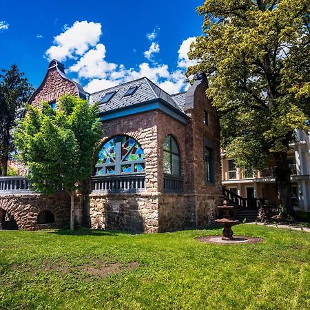Voeroesko Villa -Elnoeki Szauna Es Jakuzzi Hasznalattal Balatonalmádi Zewnętrze zdjęcie
