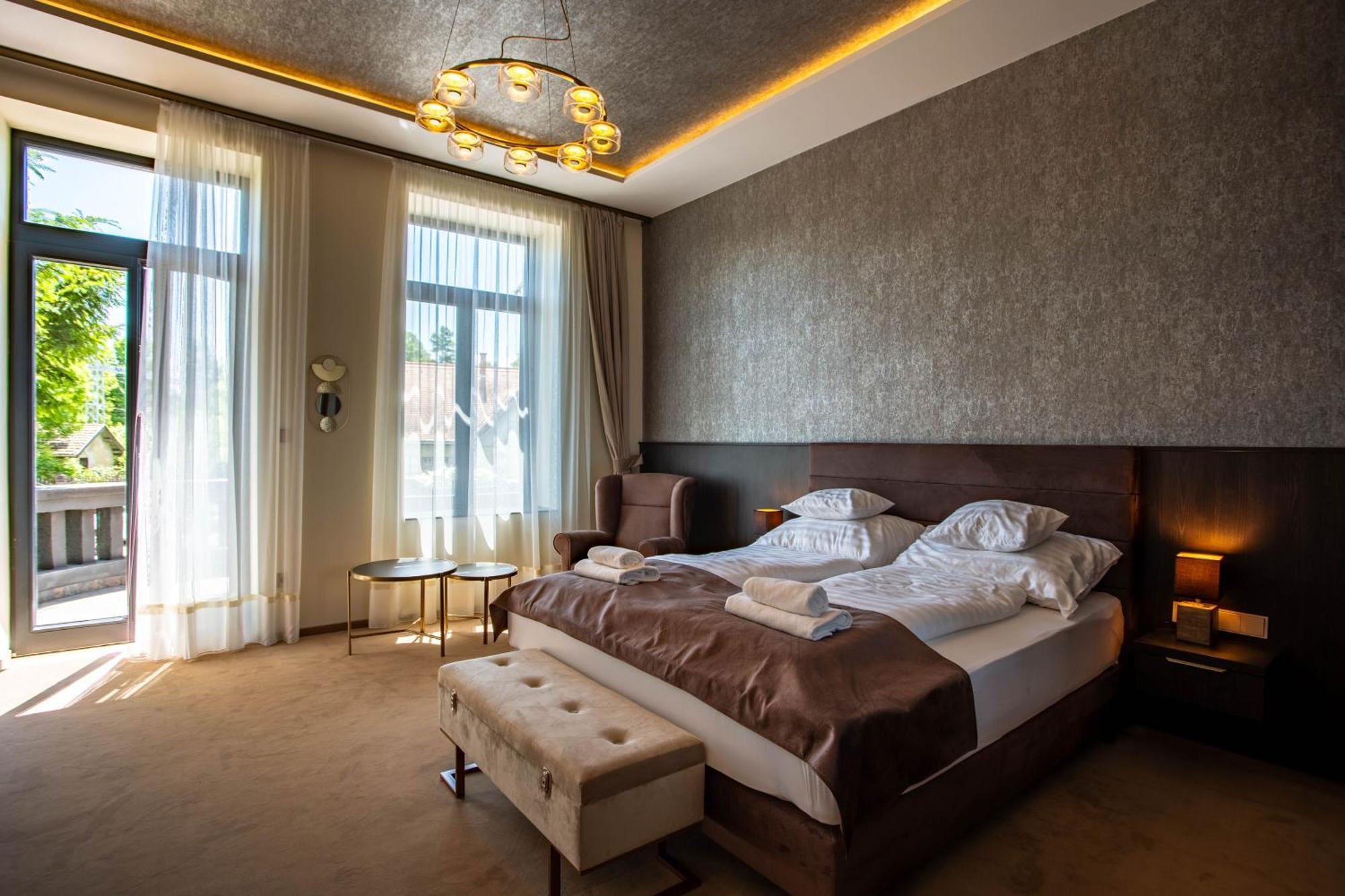 Voeroesko Villa -Elnoeki Szauna Es Jakuzzi Hasznalattal Balatonalmádi Zewnętrze zdjęcie